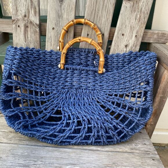 BTB Los Angeles Straw Blue Woven Tote Bag with Bamboo Handles - Picture 3 of 13